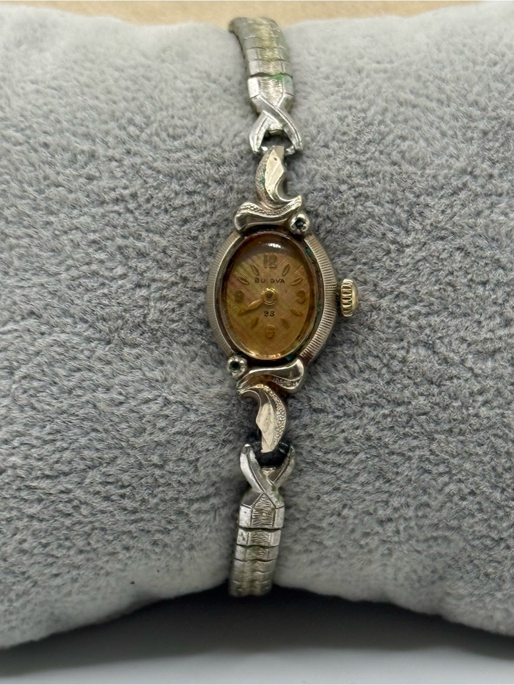 Vintage Bulova 10k rolled Gold plate Women's Silver-Tone Vintage Bracelet Watch